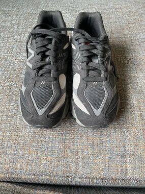 New Balance Men’s Black and Gray Athletic Sneakers